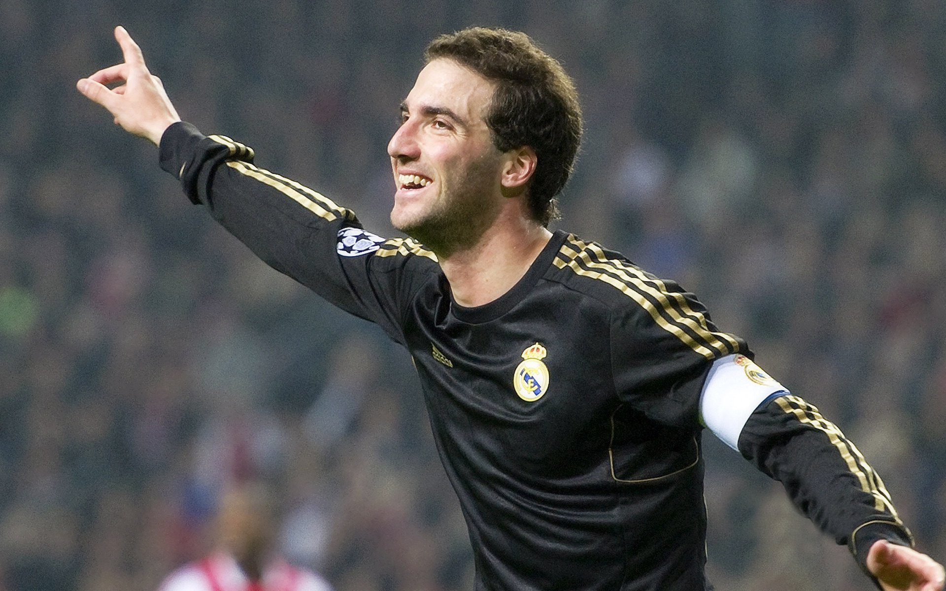 王哲林点燃赛场，爵士式绝杀终结广东王朝神话